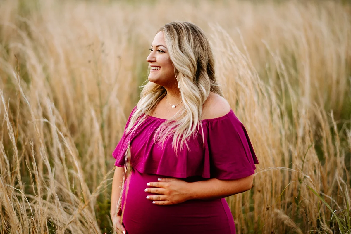 Baton Rouge, Louisiana Maternity Session photographed by Taylor Hubbs Photography. Family, Children, and Newborn photographer.