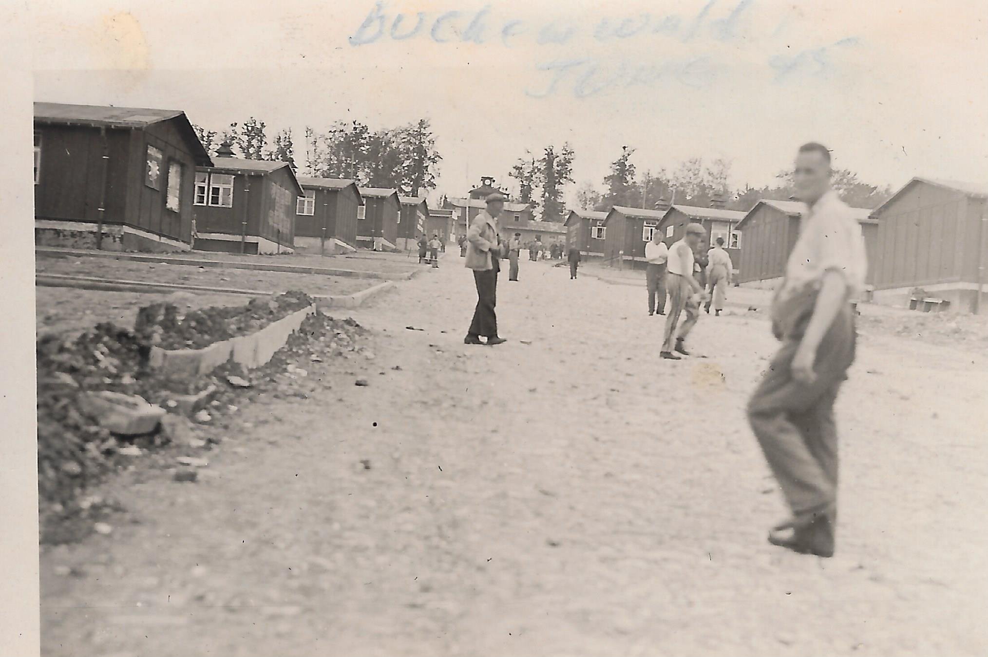 Buchenwald June 1945.jpg