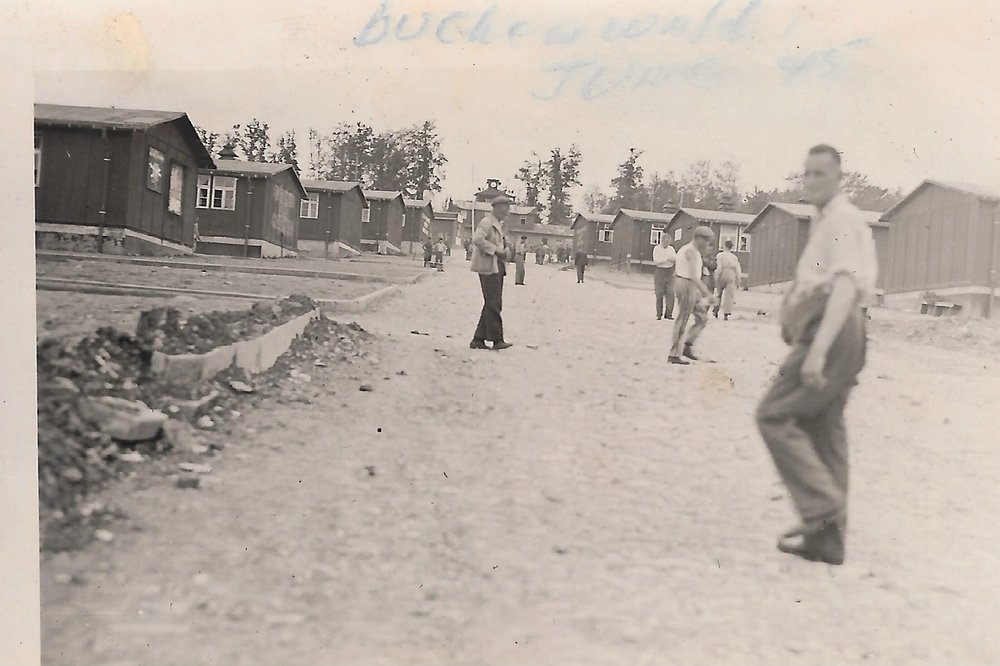 Buchenwald June 1945.jpg