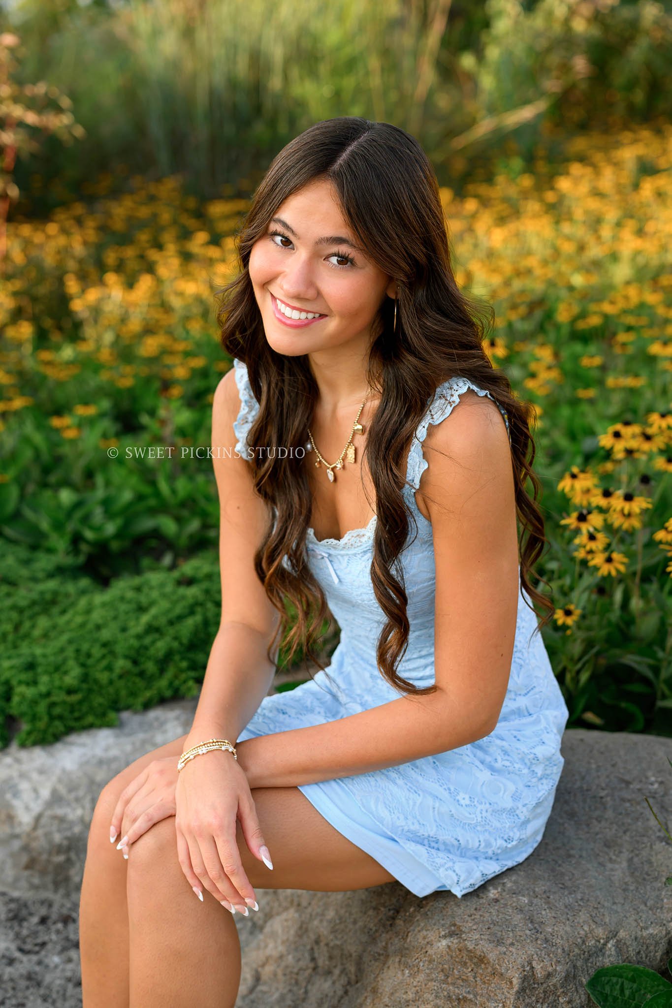 Rachel | Carmel, Indiana Senior Photography for Class of 2027 senior girl wearing blue lace dress by Sweet Pickins Studio senior photographer Amanda Wilson ©