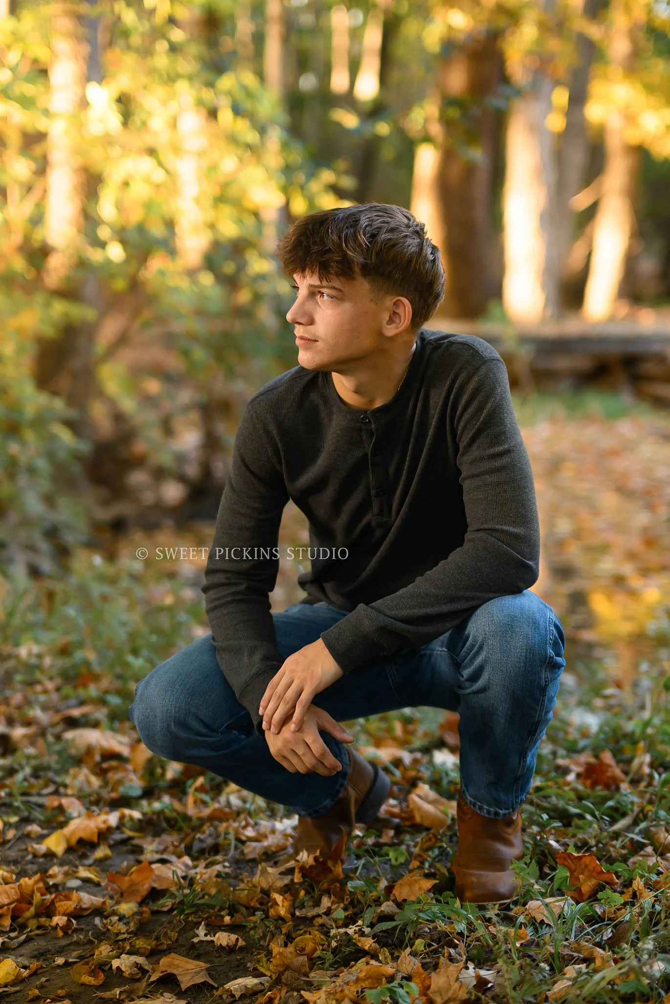 Cohen's Peru Indiana Fall Senior Photography at Maconaquah Park for class of 2027 senior guy by Sweet Pickins Studio senior photographer Amanda Wilson ©