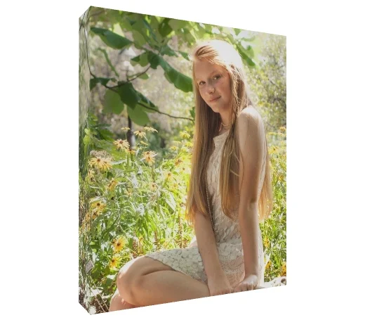 WALL CANVAS Canvases are the perfect way to present your photos in your home! We offer a variety of high quality canvases in many sizes.