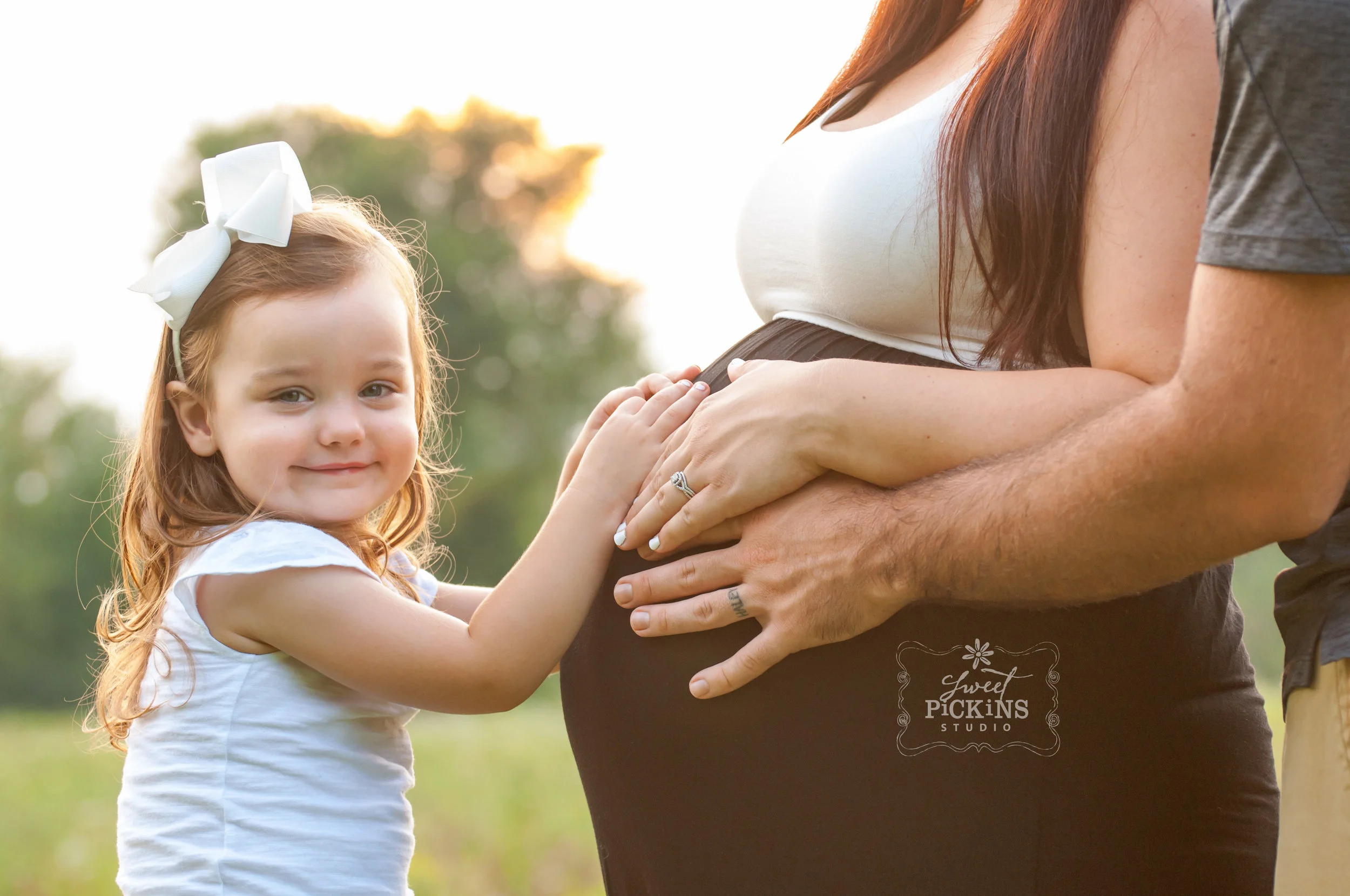 Peru, Indiana Maternity Photography with Toddler in Field at Sunset | copyright Sweet Pickins Studio