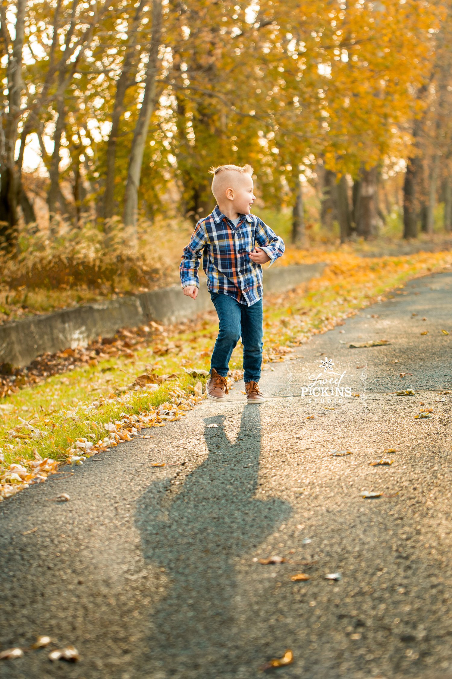 The Bergs | Family Session | Riverwalk Peru, Indiana — Sweet Pickins ...