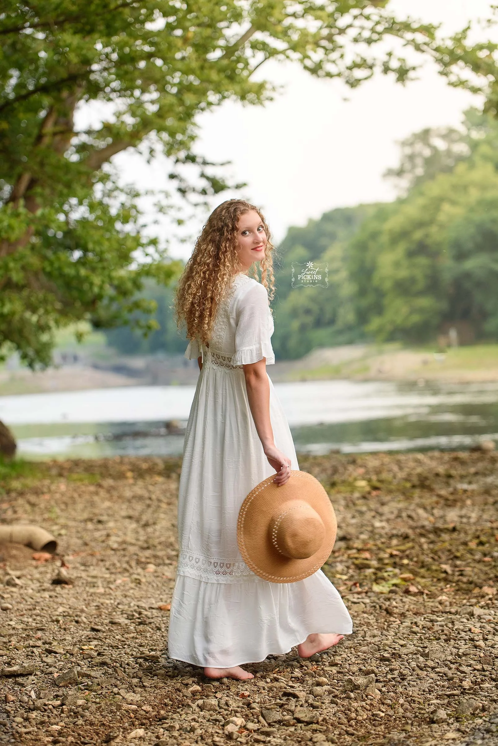 Bunker Hill Indiana Senior Portrait Photographer (Copy)