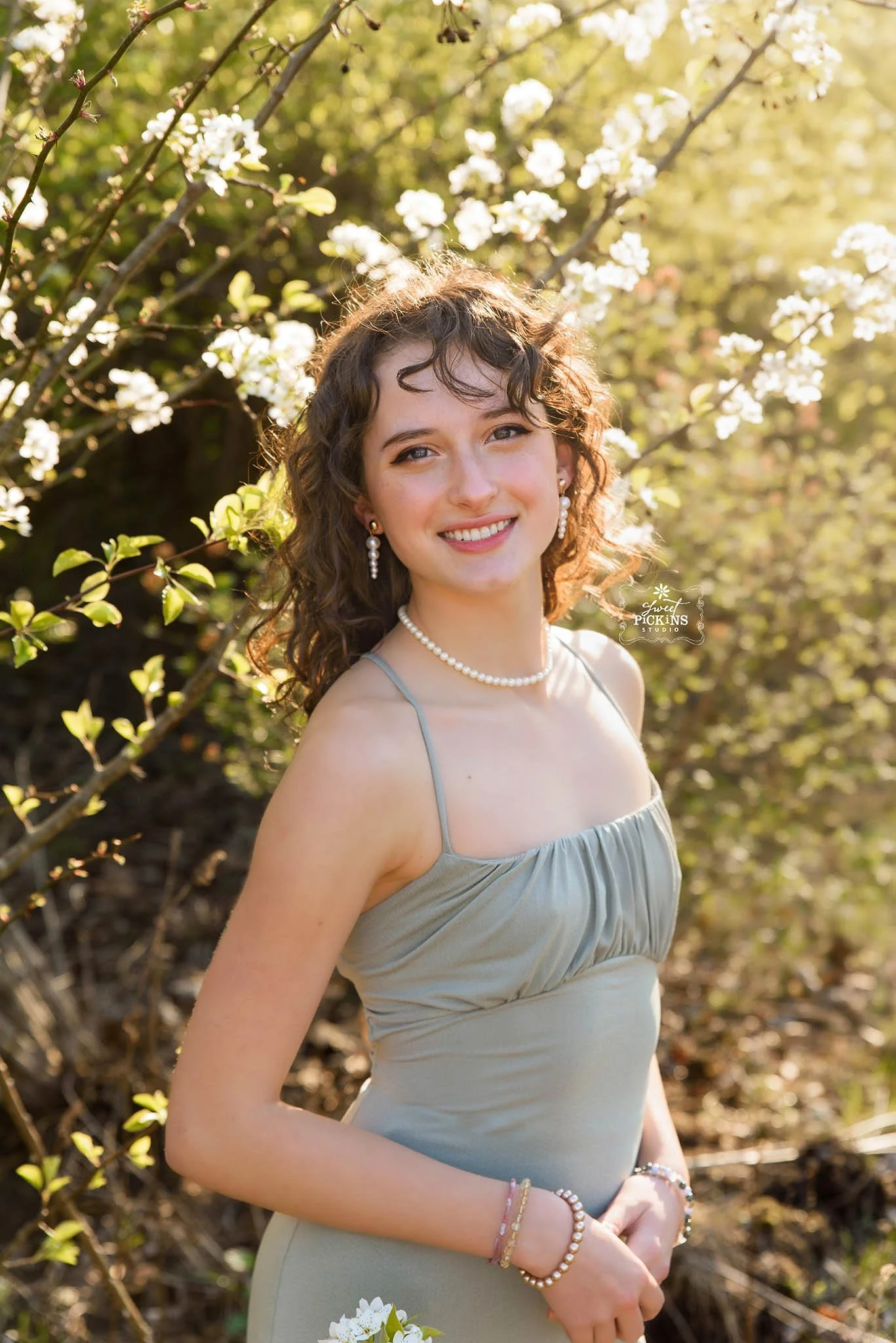 Spring Floral Senior Photography (Copy)