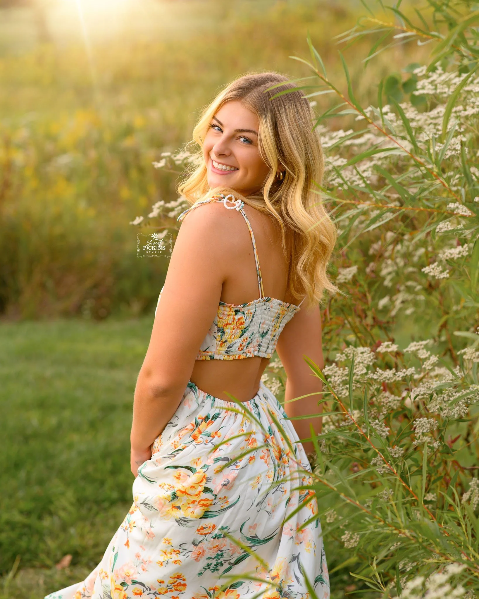 Floral Senior Photography in Carmel, Indiana (Copy)