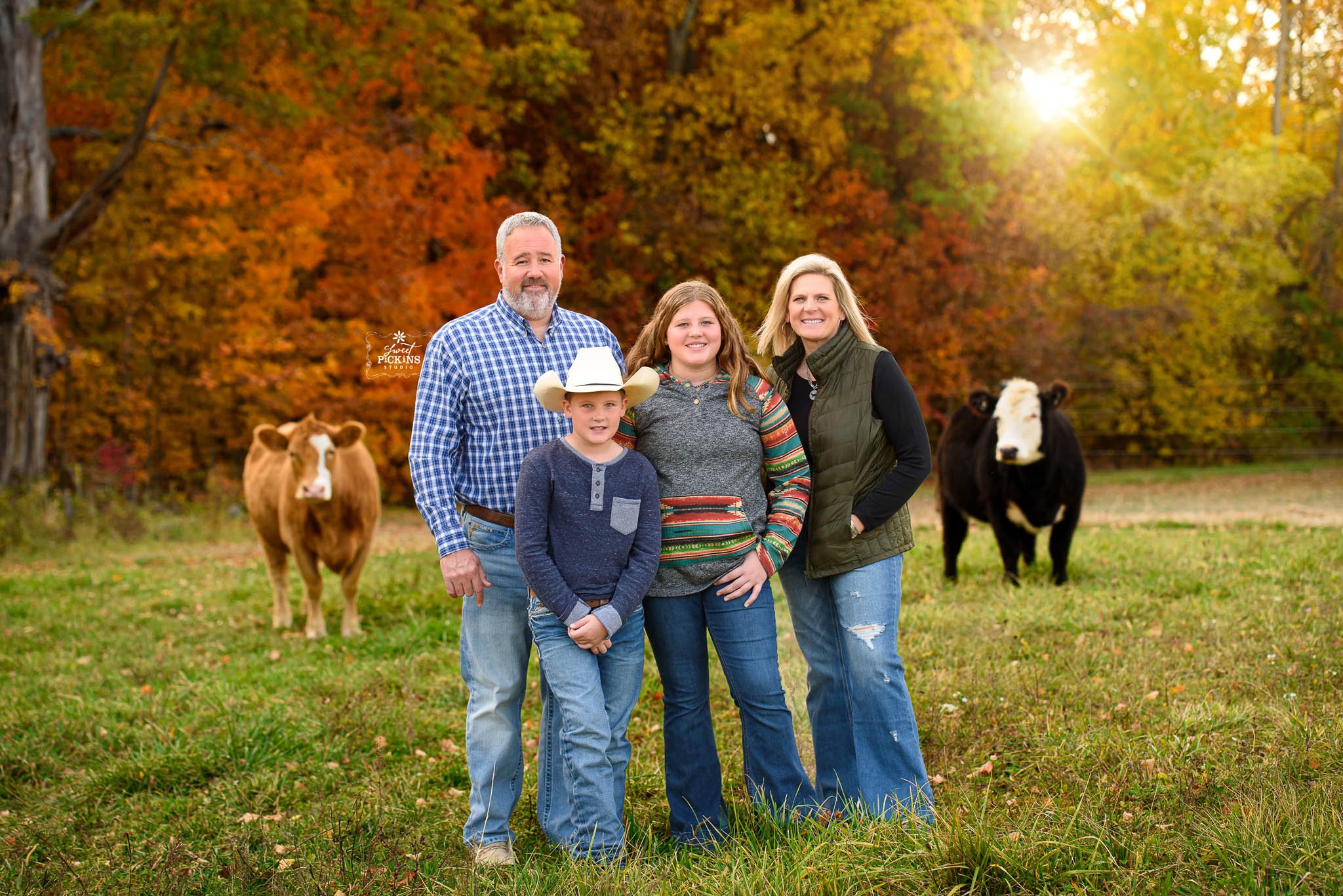 Peru Indiana Fall Farm Family of 4 Photography