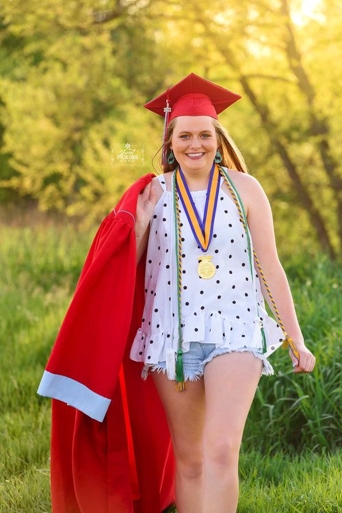 Graduation Cap & Gown Senior Photography in Peru, Indiana — Sweet ...