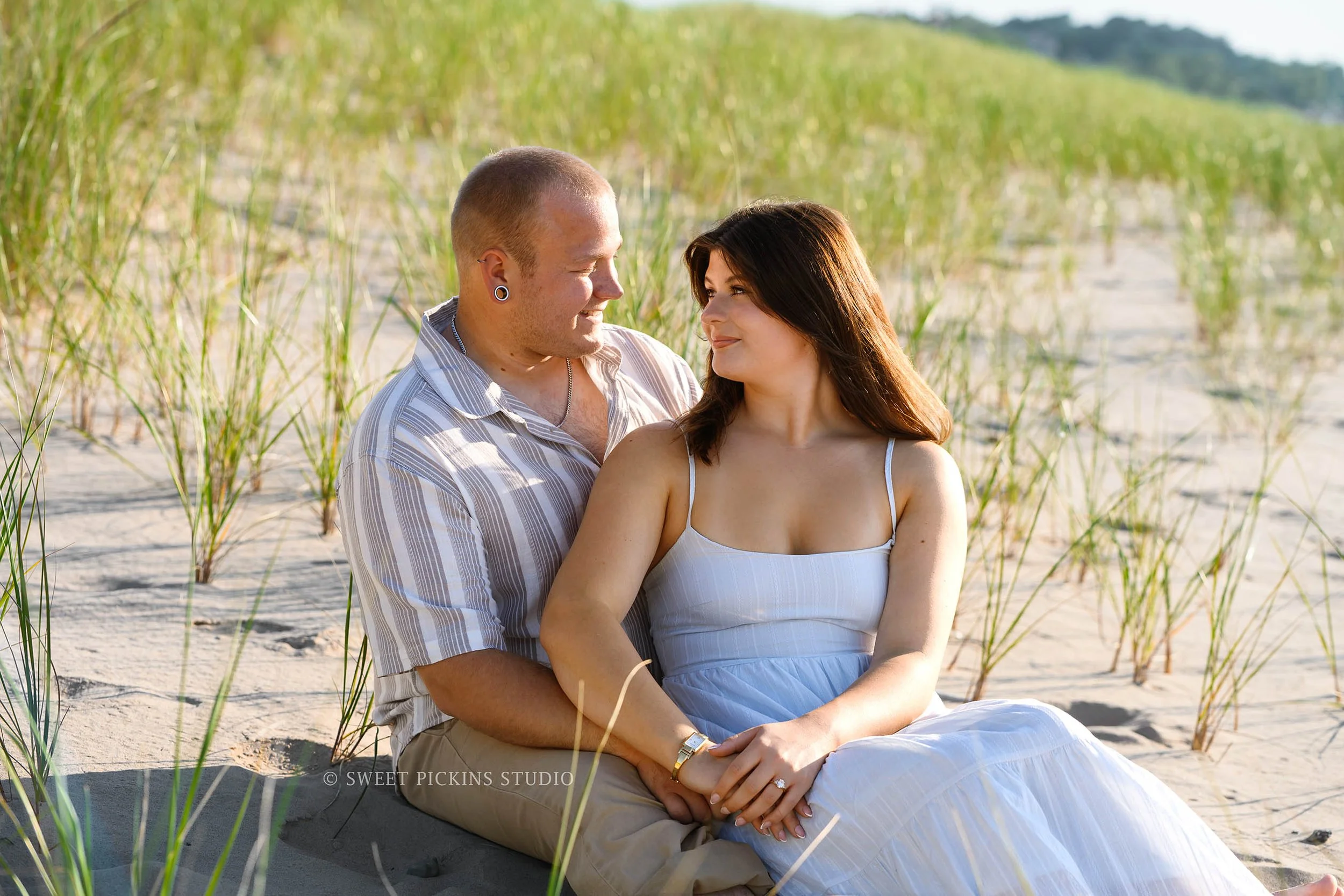 Beach Engagement Photography for Couple at Indiana Dunes on Lake Michigan by Sweet Pickins Studio photographer Amanda Wilson ©