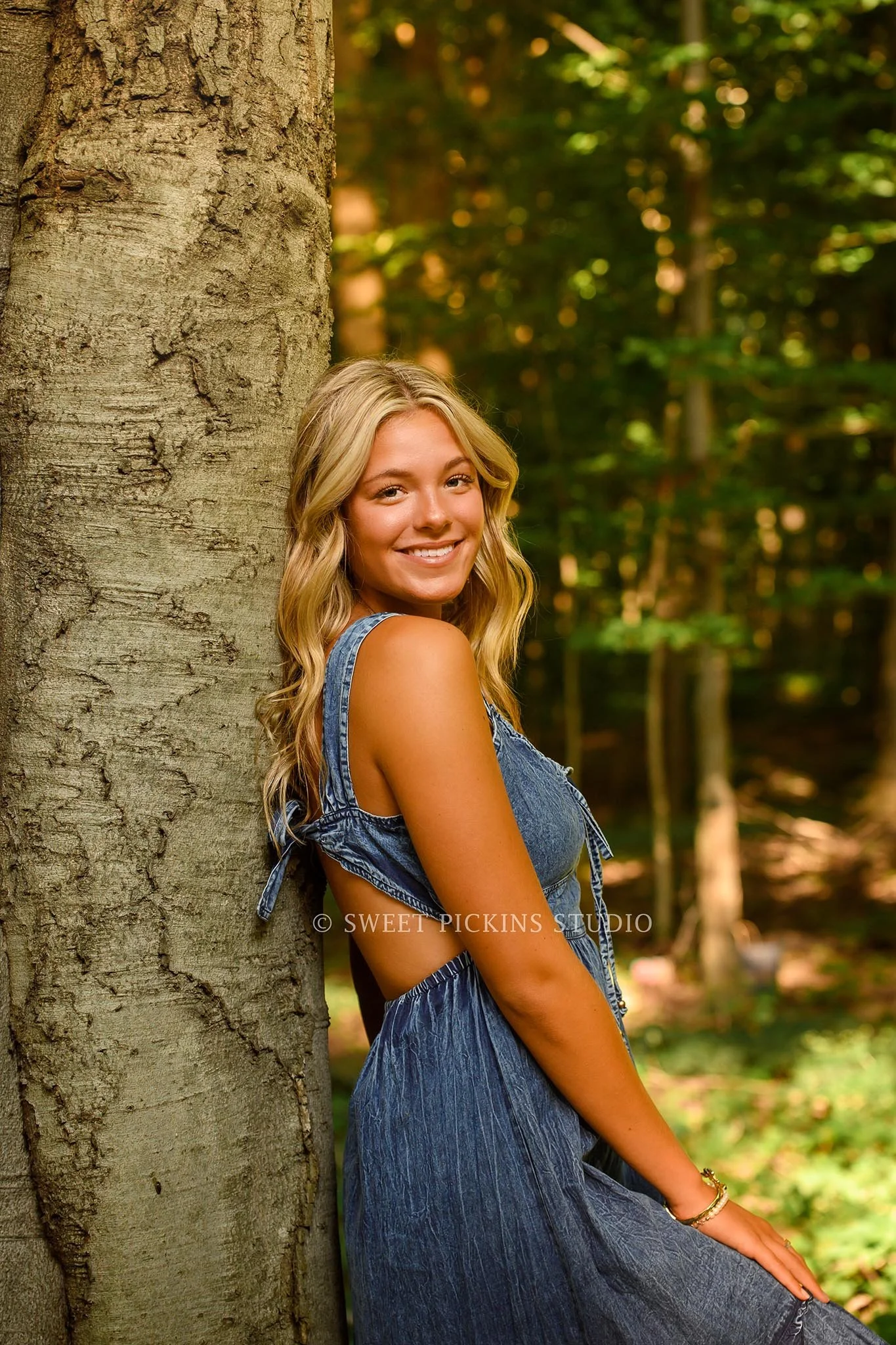 ZOIE | Peru, Indiana Senior Girl Photography in Forest Trees by Sweet Pickins Studio senior photographer Amanda Wilson ©