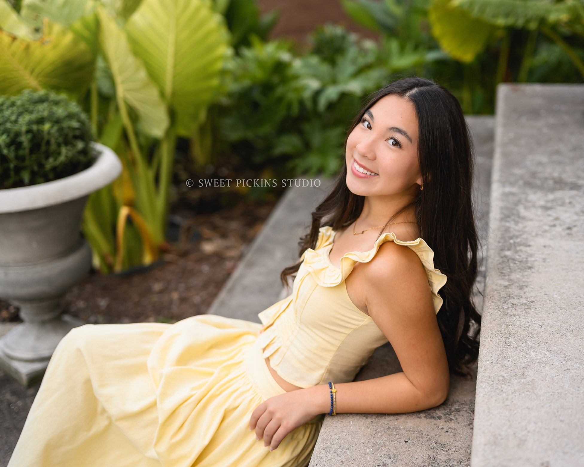 Nora | Carmel, Indiana Senior Girl Photography in Fall for Park Tudor Class of 2027 by Sweet Pickins Studio senior photographer Amanda Wilson ©