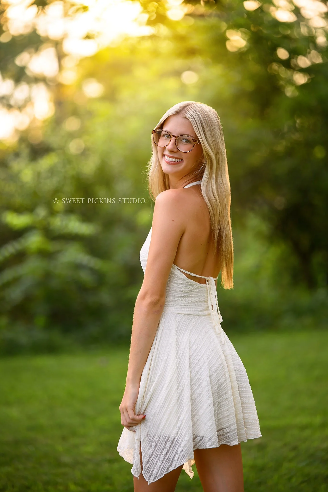 Kyree’s Golden Hour Senior Photography in Peru, Indiana for Logansport High School Class of 2027 senior girl wearing white dress in summer by Sweet Pickins Studio senior photographer Amanda Wilson ©