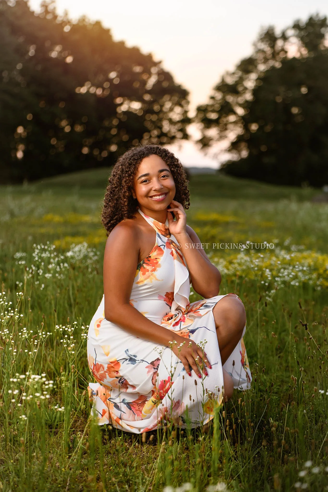 Piercey ‘s Peru, Indiana Senior Photography in wildflowers at sunset for Class of 2027 senior girl at Rock Hollow by Sweet Pickins Studio senior photographer Amanda Wilson ©