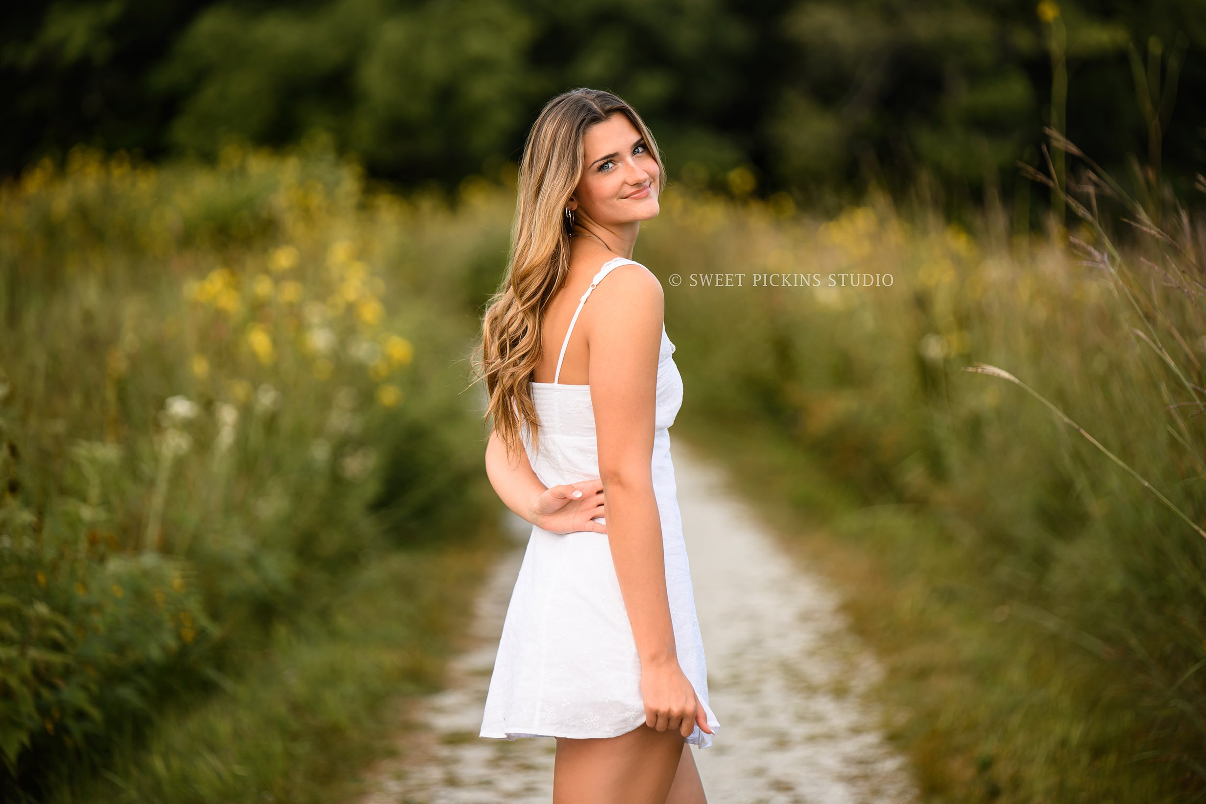 Lilly’s Senior Photography in Flower Garden