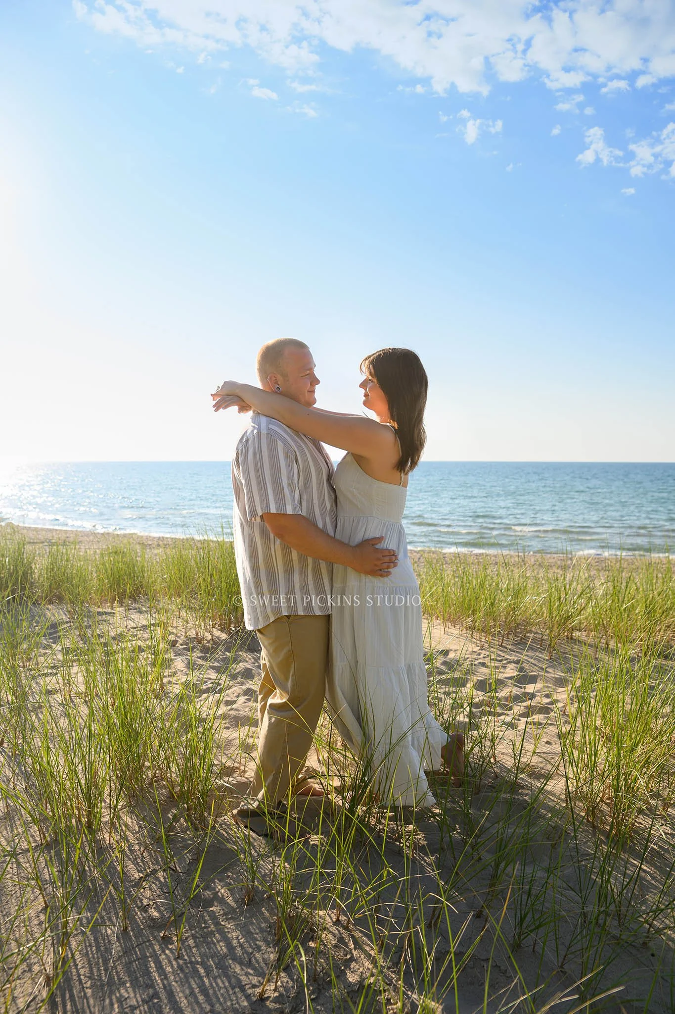Laylah & Dom’s Engagement Photography at the Indiana Dunes on Lake Michigan by Sweet Pickins Studio photographer Amanda Wilson ©