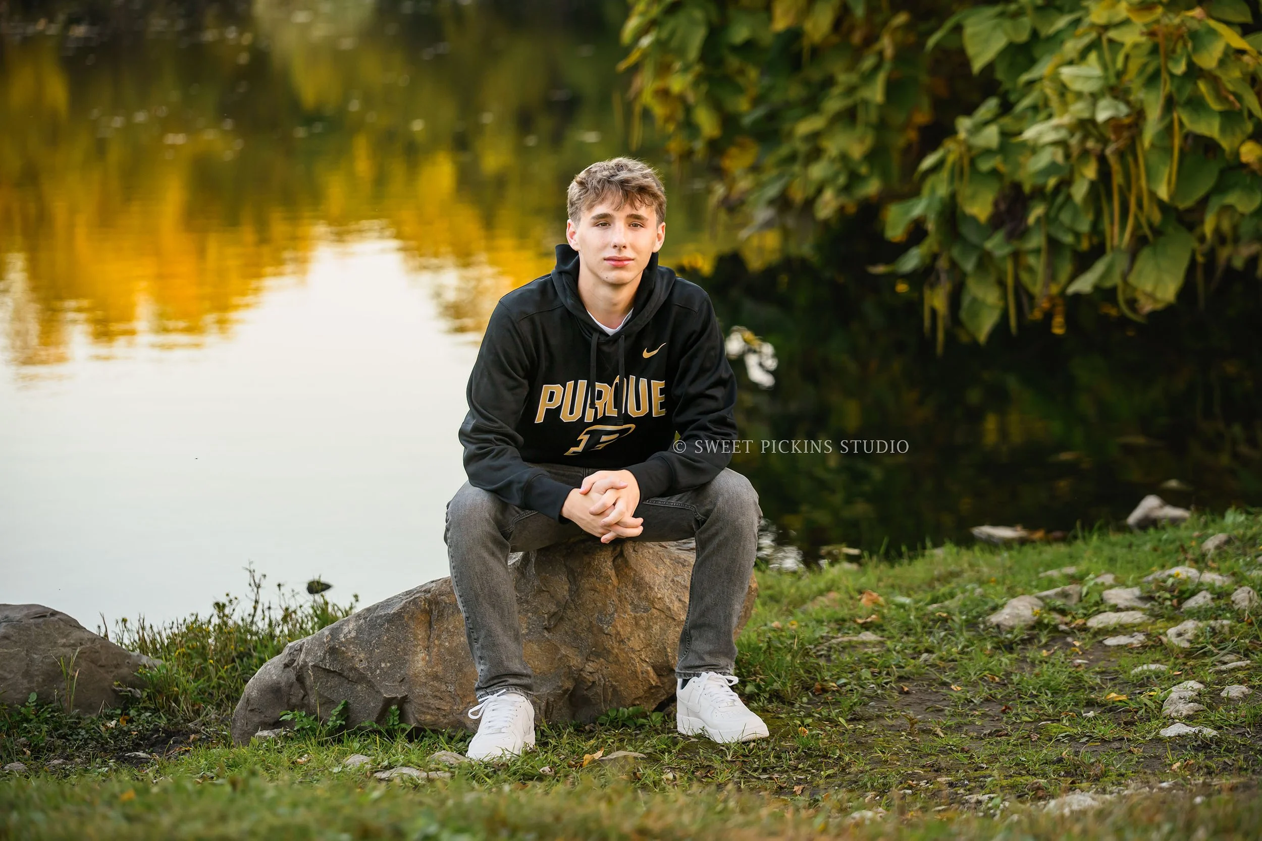 Bostan’s Huntington, Indiana Fall Senior Photography