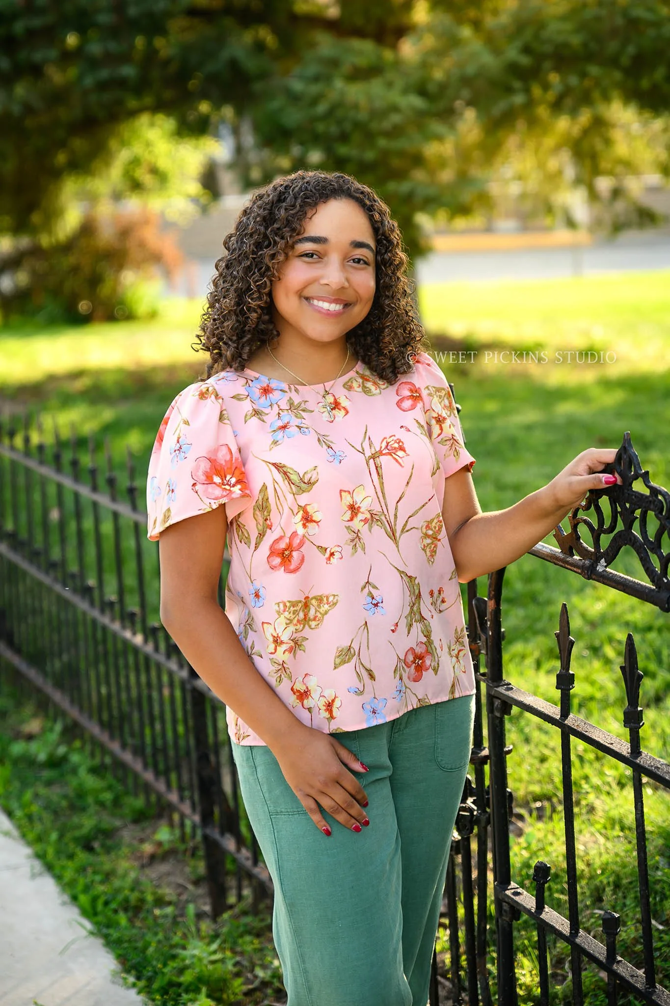 Peru, Indiana Senior Girl Photography for Class of 2027 PIERCEY in outdoor nature location wearing floral top by Sweet Pickins Studio senior photographer Amanda Wilson ©