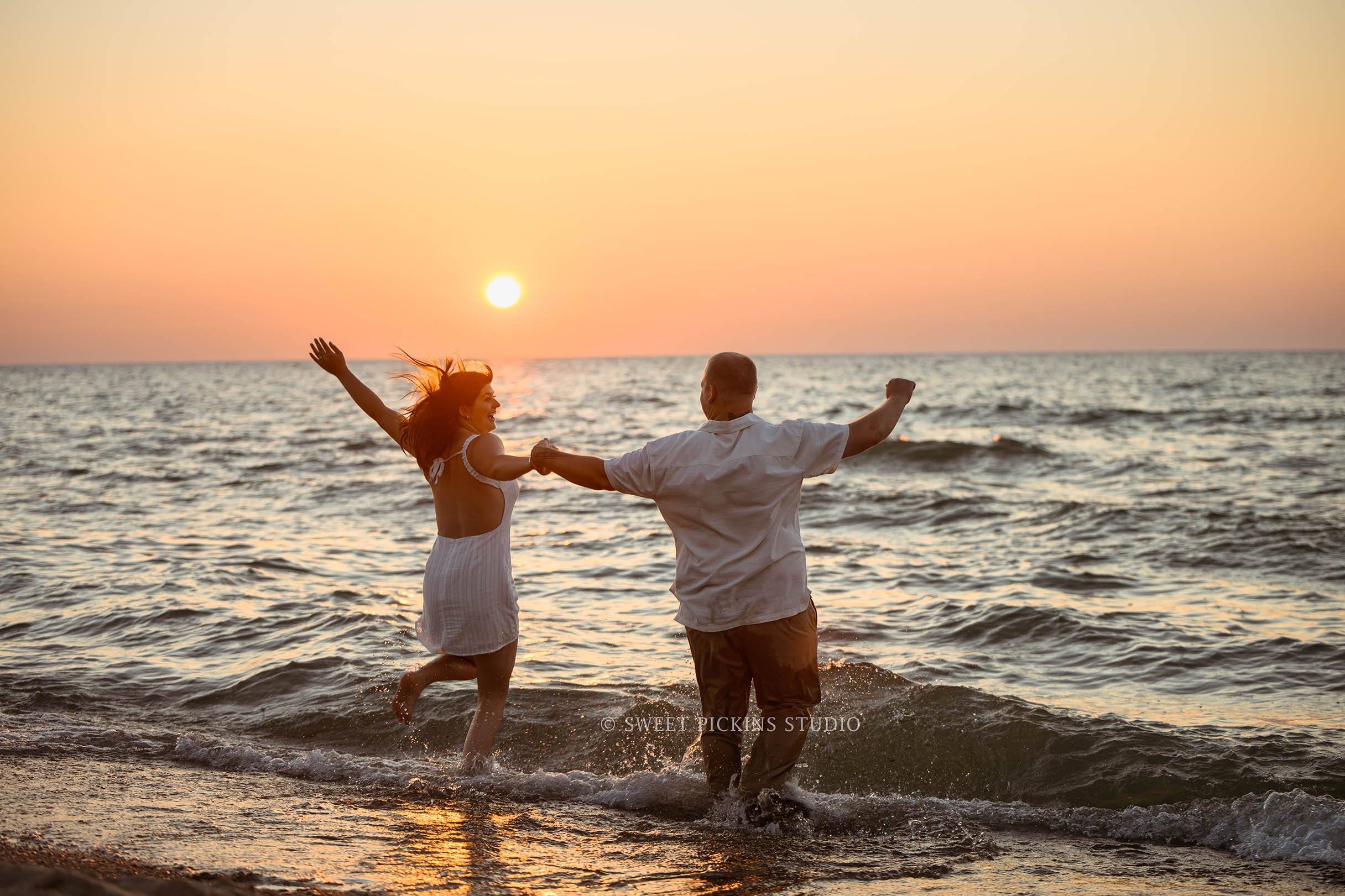 Beach Engagement Photography at Lake Michigan for Couple by Sweet Pickins Studio photographer Amanda Wilson ©