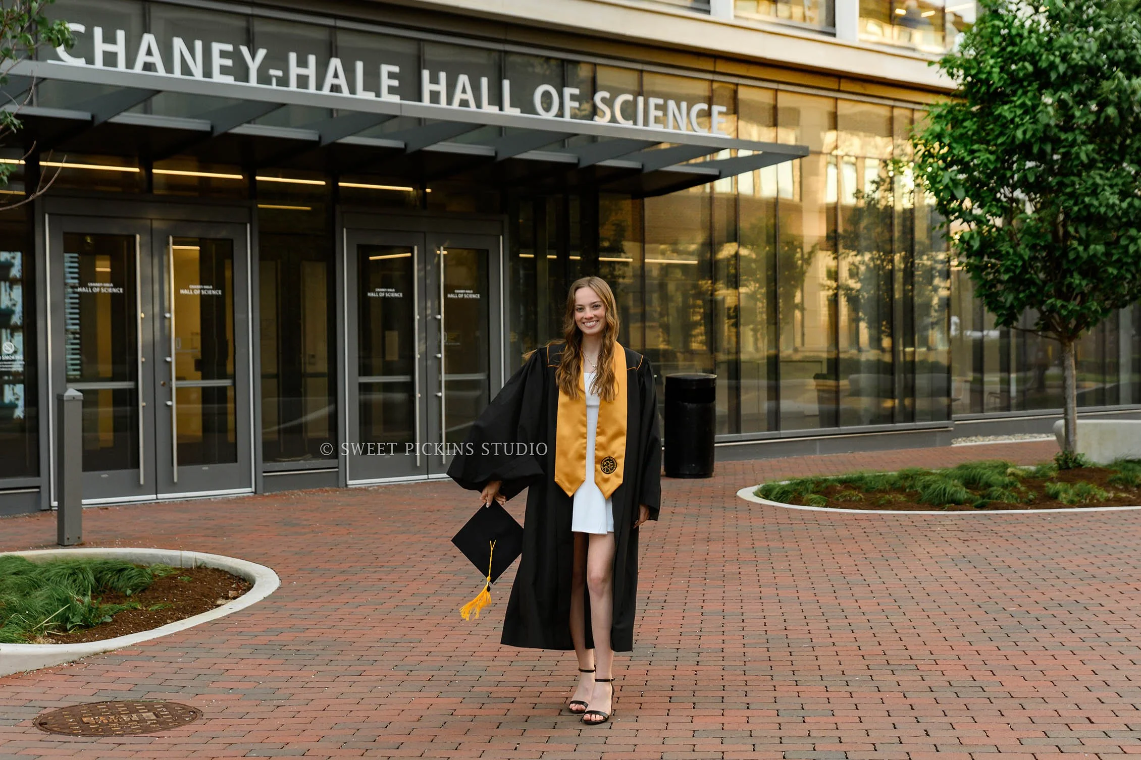 Katelyn’s Purdue University College Graduation Photography at Haney Hall of Science in West Lafayette, Indiana by Sweet Pickins Studio photographer Amanda Wilson ©
