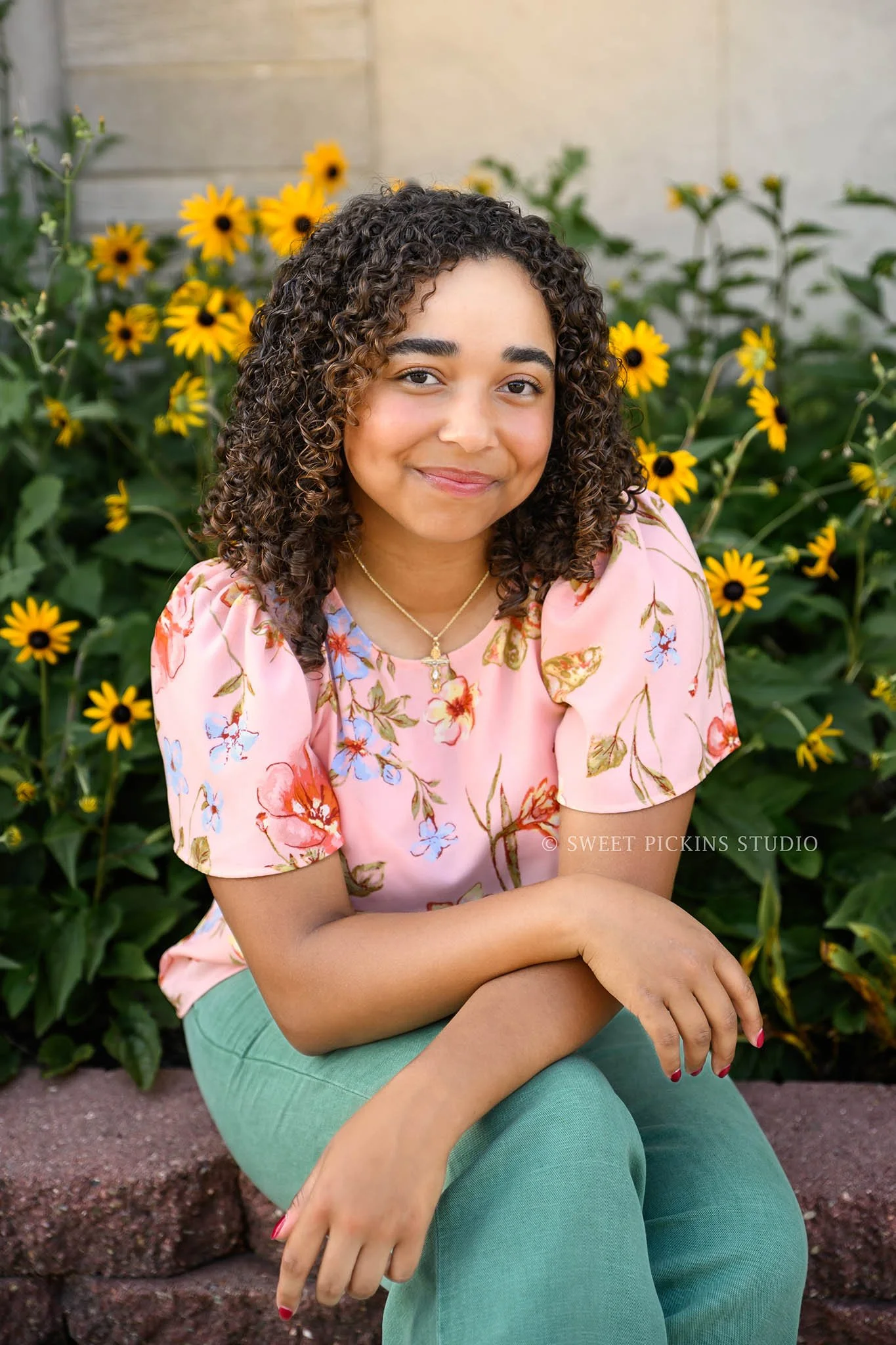 Peru, Indiana Senior Girl Photography for Class of 2027 PIERCEY in outdoor nature location wearing floral top by Sweet Pickins Studio senior photographer Amanda Wilson ©