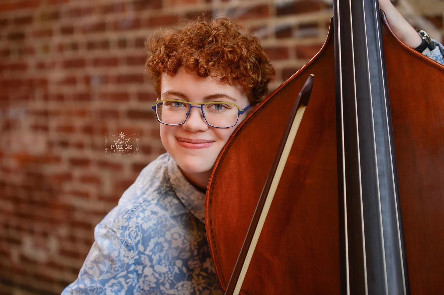 Downtown Noblesville Indiana Senior Photography — Sweet Pickins Studio