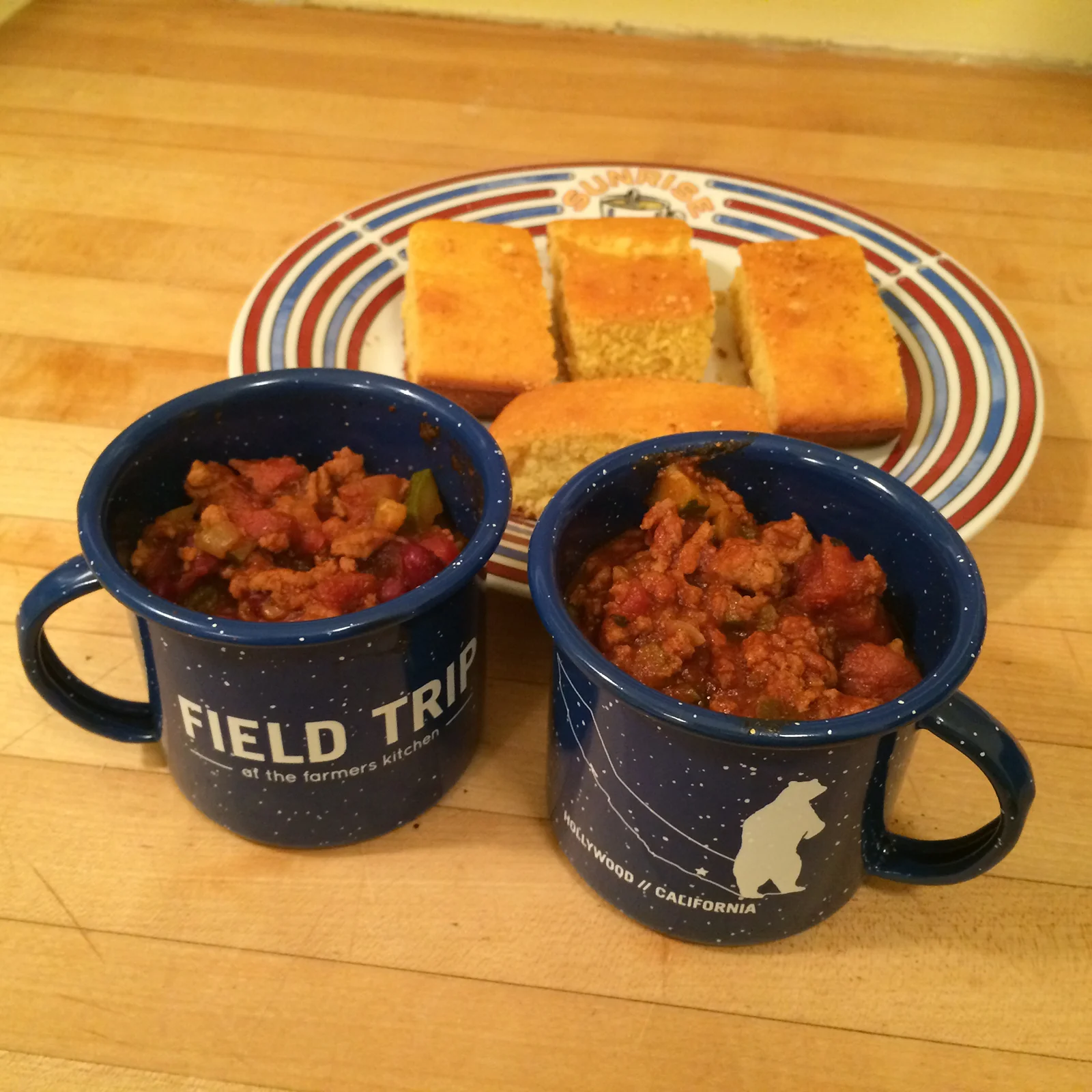 corn bread chili and cup_1600.jpg