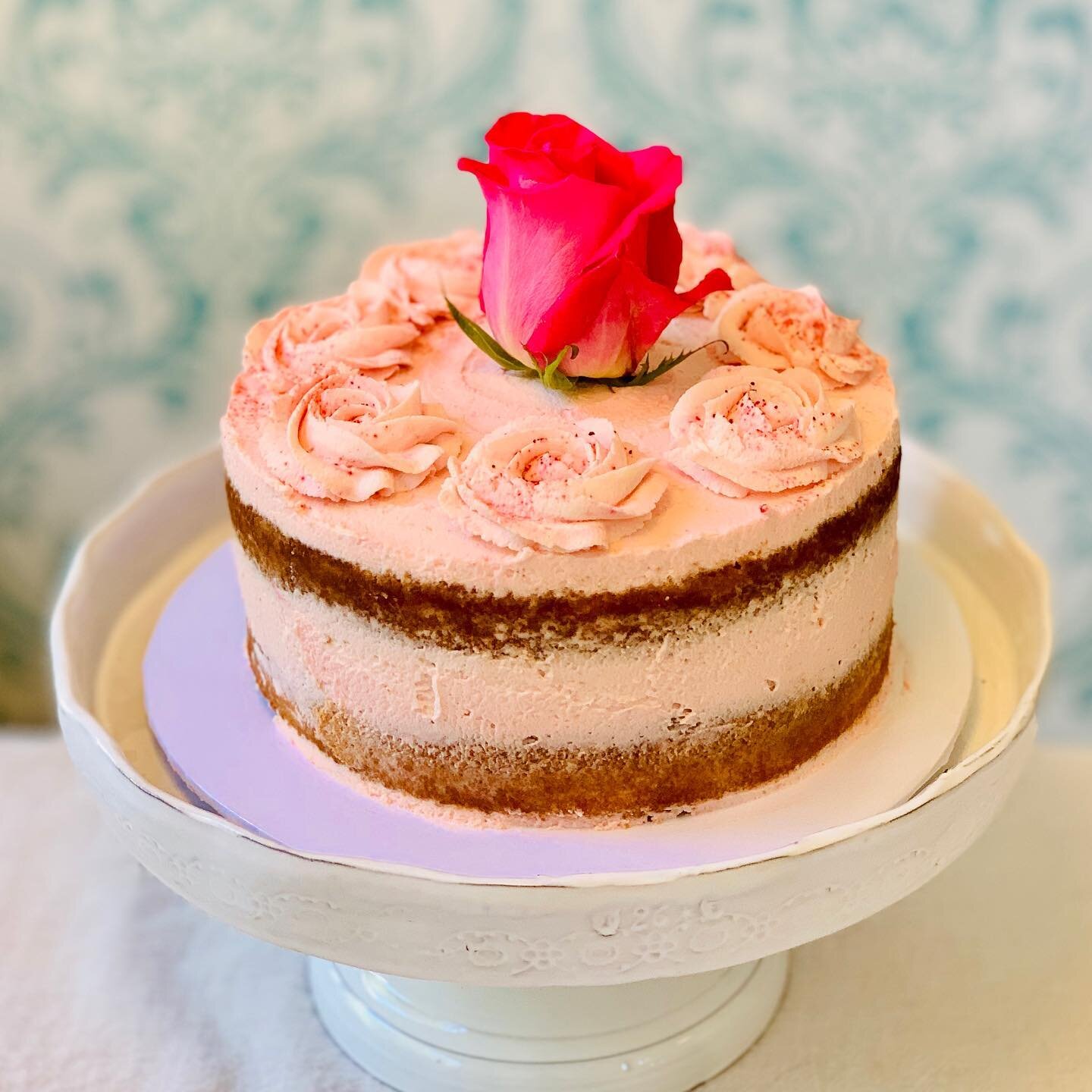 Rose Cake! I got to bake a cake for a new friend today. Happy Birthday Emily! Thank you so much for the order Jeremy.