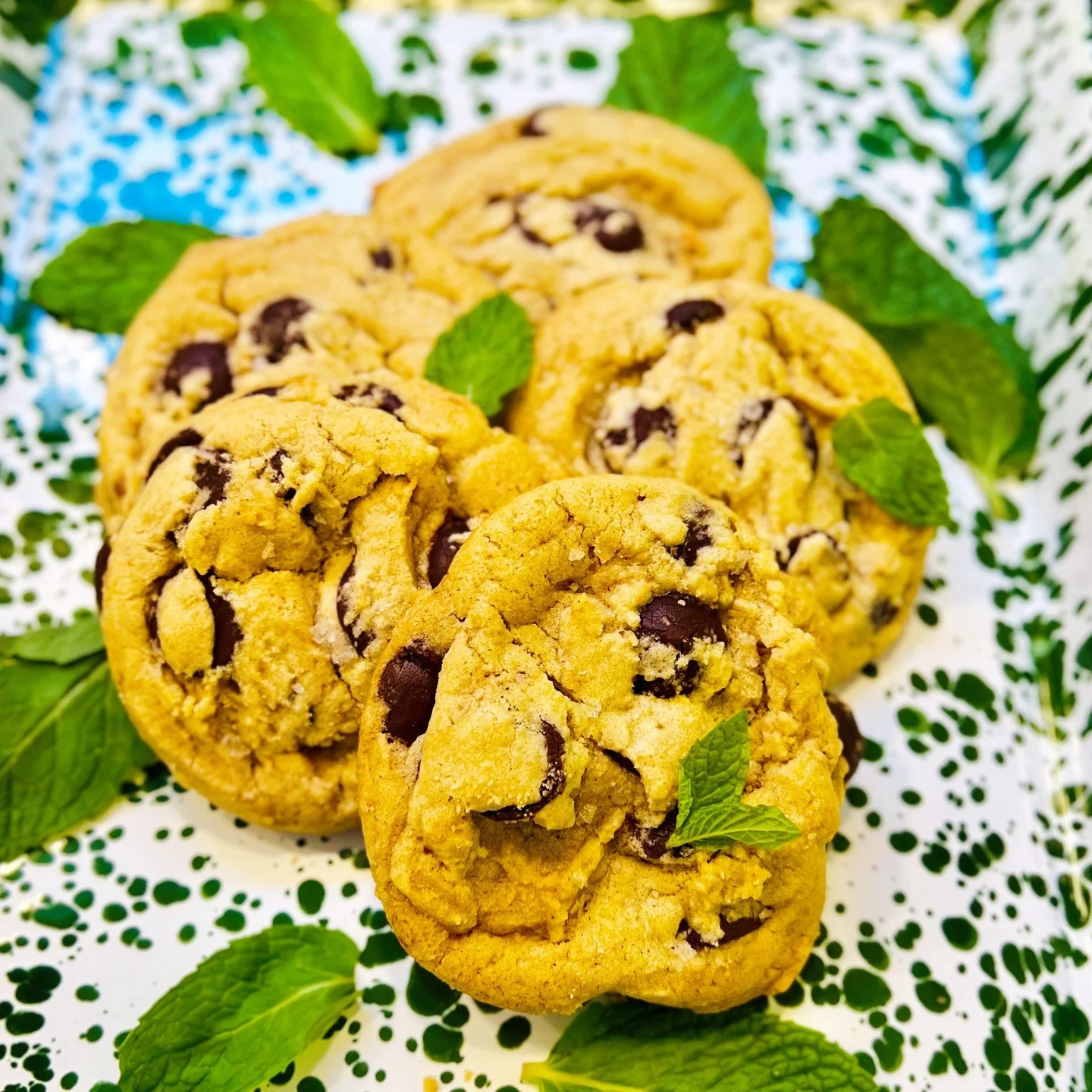 REAL MINT CHOCOLATE CHIP COOKIES! These cookies are fresh out of the oven this week and I honestly think they are the best cookies I have ever made. They are made with mint infused organic Straus butter and a mix of organic cake + bread flour. Availa