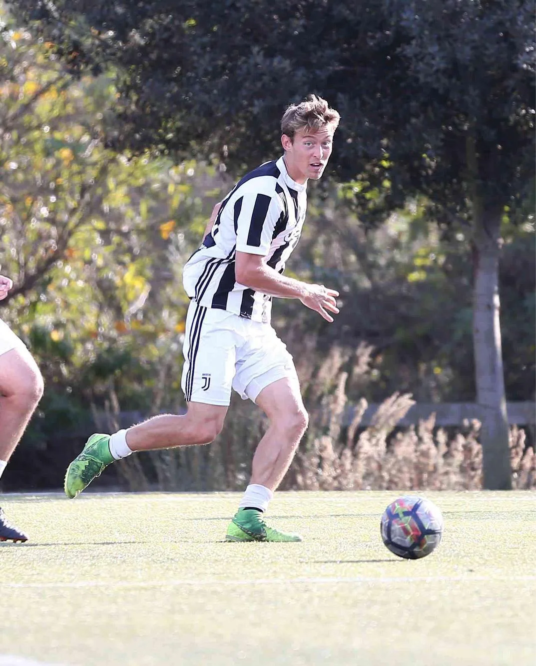 WhatsApp Image 2018-11-20 at 15.12.22.jpeg