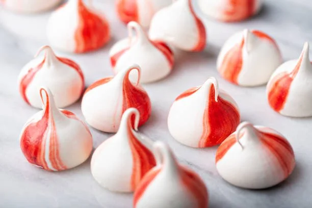 peppermint meringues.jpg