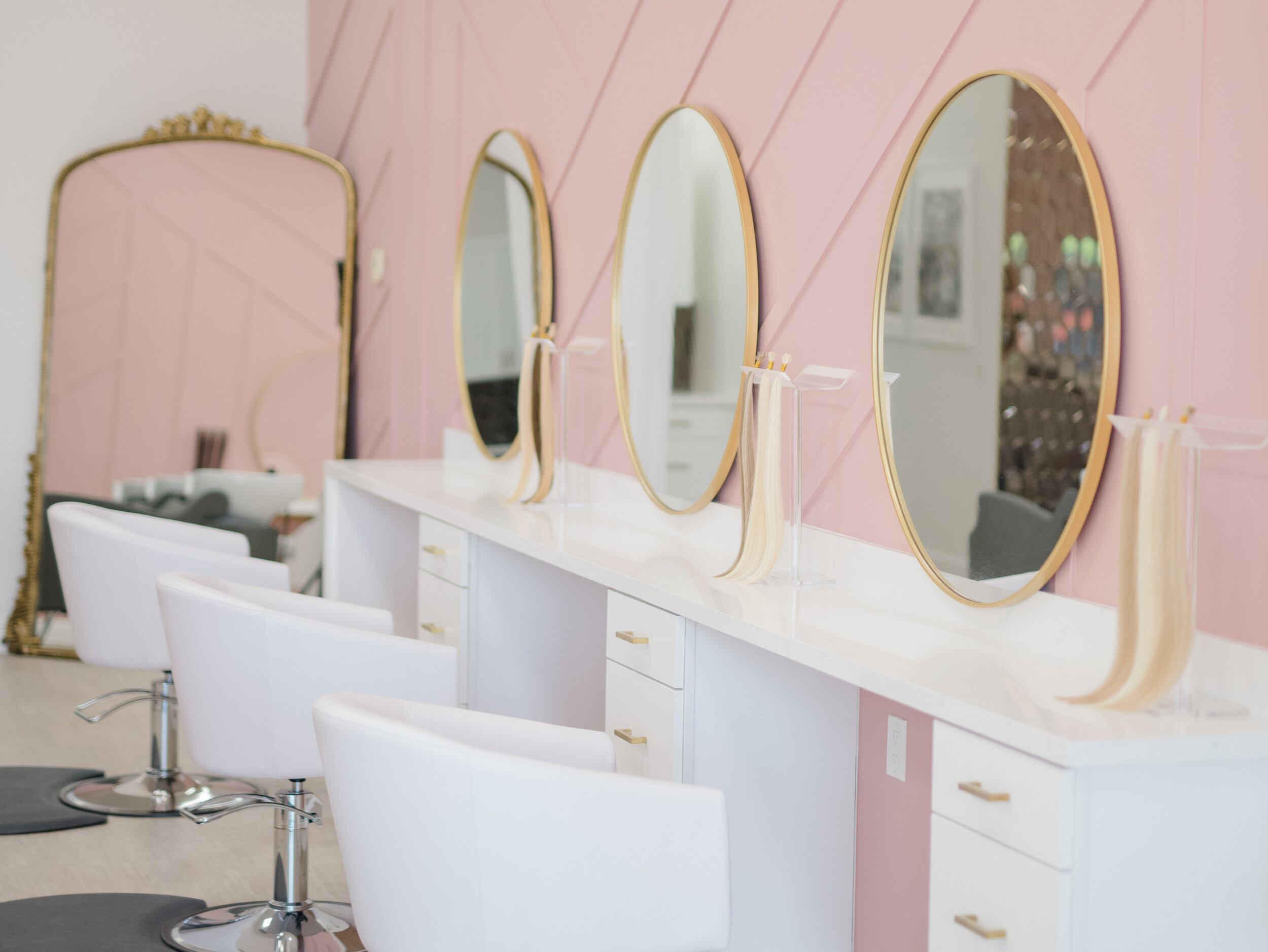 lavish locks Hair Extension Bar Extension Salon in Roseville, CA