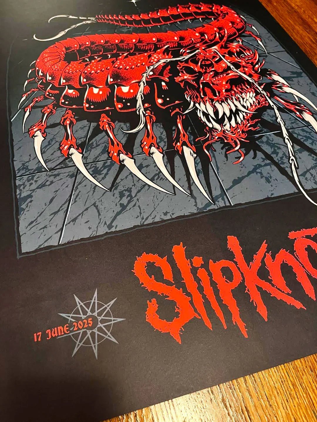 slipknot-ferrara-summer-festival-tour-poster-v0-2h1p95xioy7f1.jpg.webp