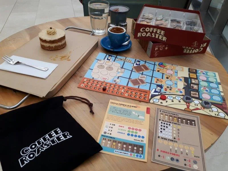 Small foot print means it can be played almost anywhere. You don't need the reference cards one you are used to the game.
