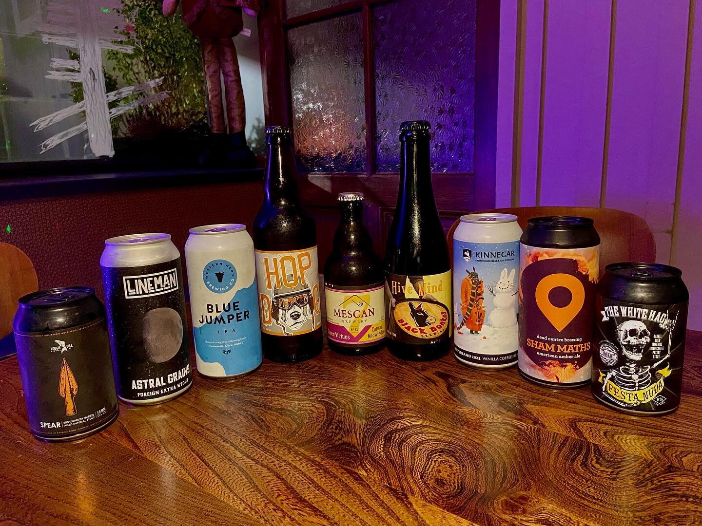 Need a gift for the beer lover in your life?

9 big flavour Irish beers &euro;46 with tasting notes. 

Message us or pop into the bar this week to order one!

#bridgeSt #somethingDifferent #castlebar