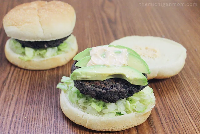 vegan-black-bean-burgers-6