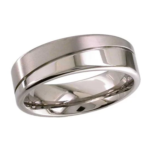Titanium Wedding Ring with Diagonal Grooves and Two Finishes