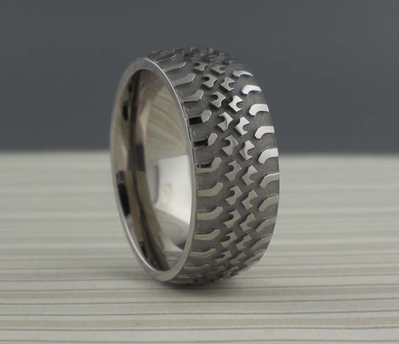 Friends of Irony Tungsten Carbide Mud Life Tire Ring 8mm Wedding Band Anniversary Ring for Men and Women 