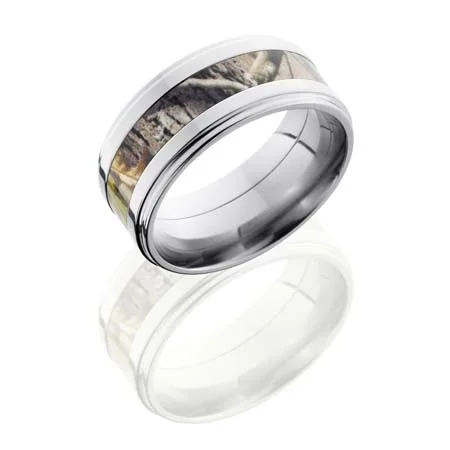Camo Wedding Ring in Titanium with Grooved Edges