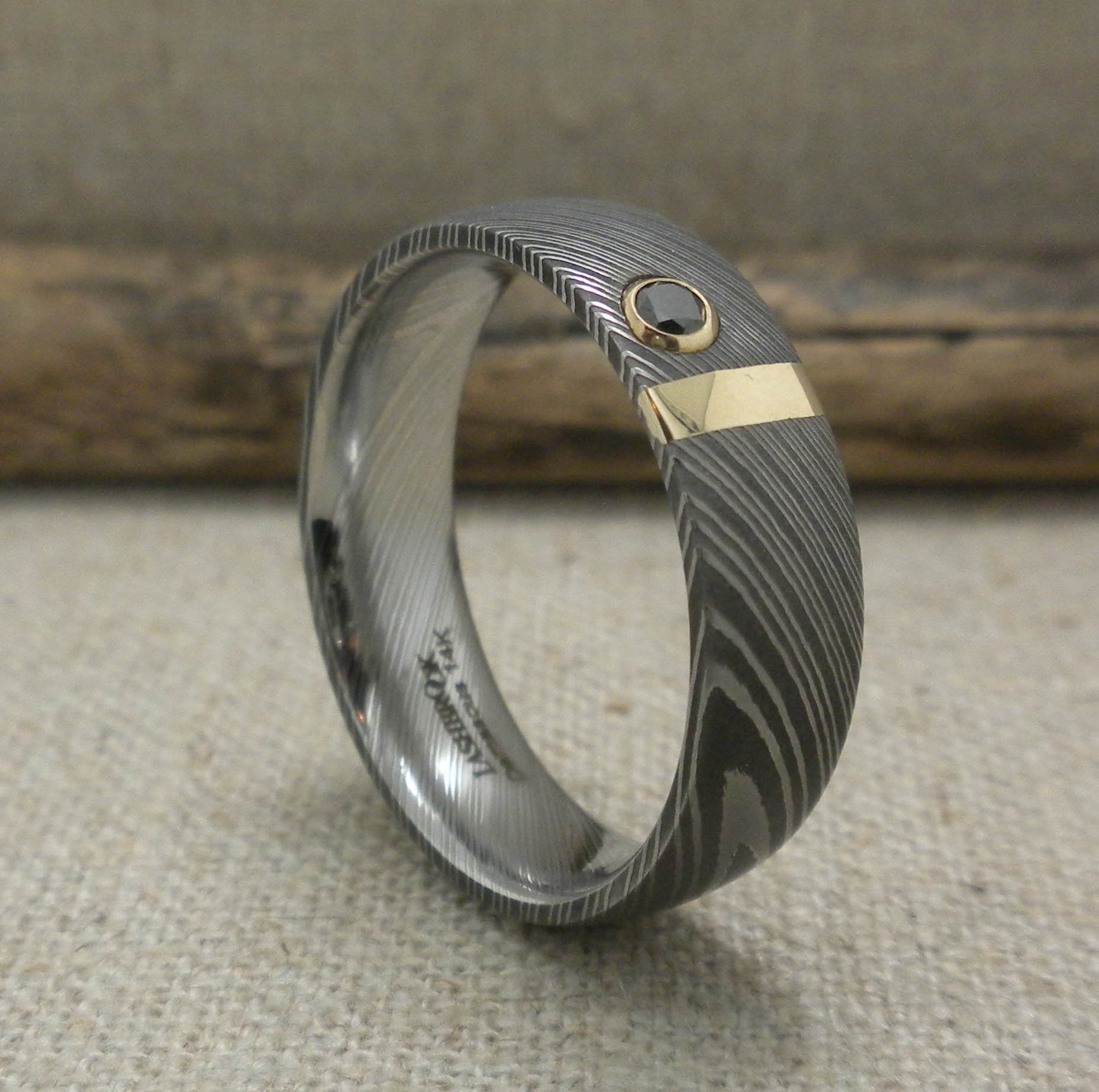 Damascus steel Wedding ring with Diamond