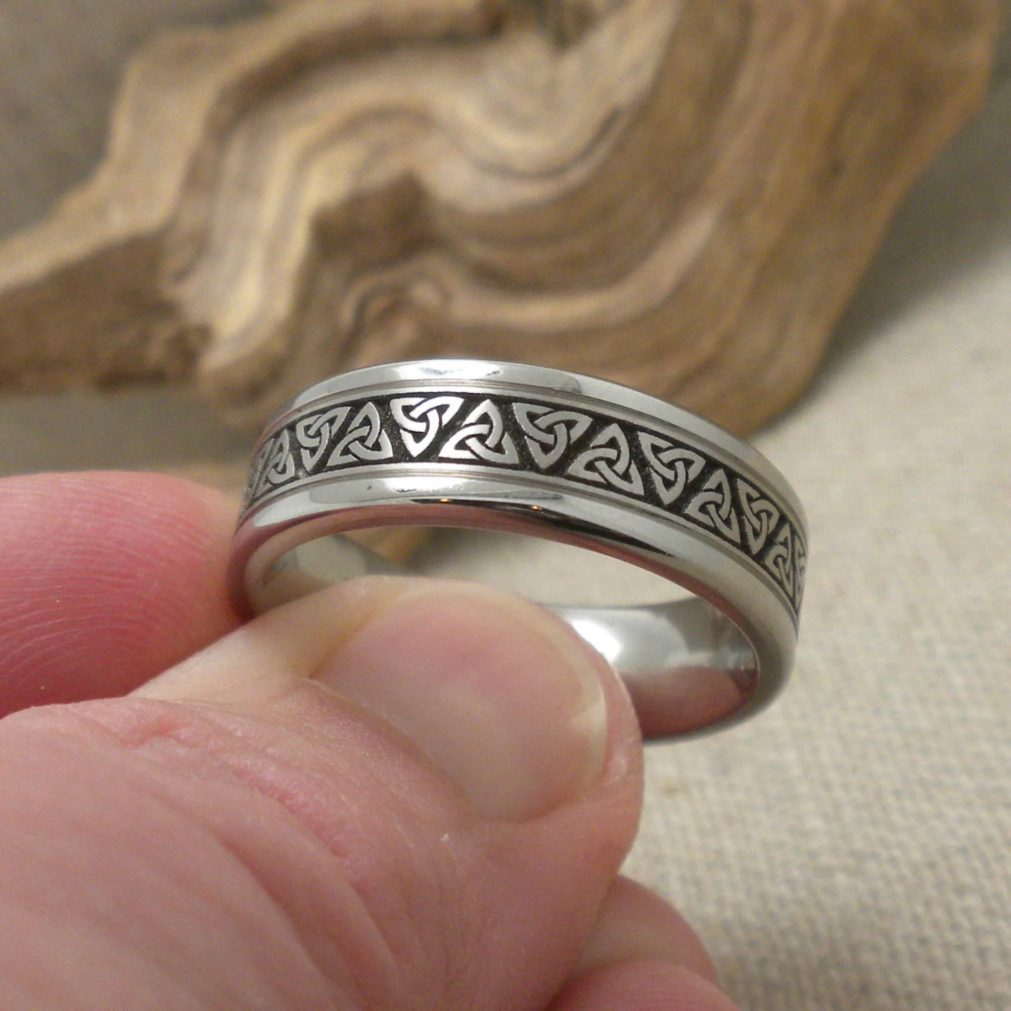 Trinity Knot Wedding Ring in Titanium