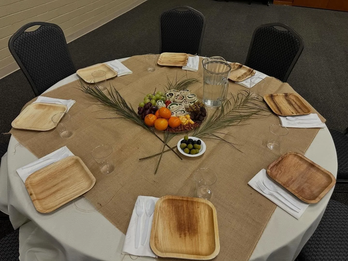 Maundy Thursday 2026! 🥖🍷✝️