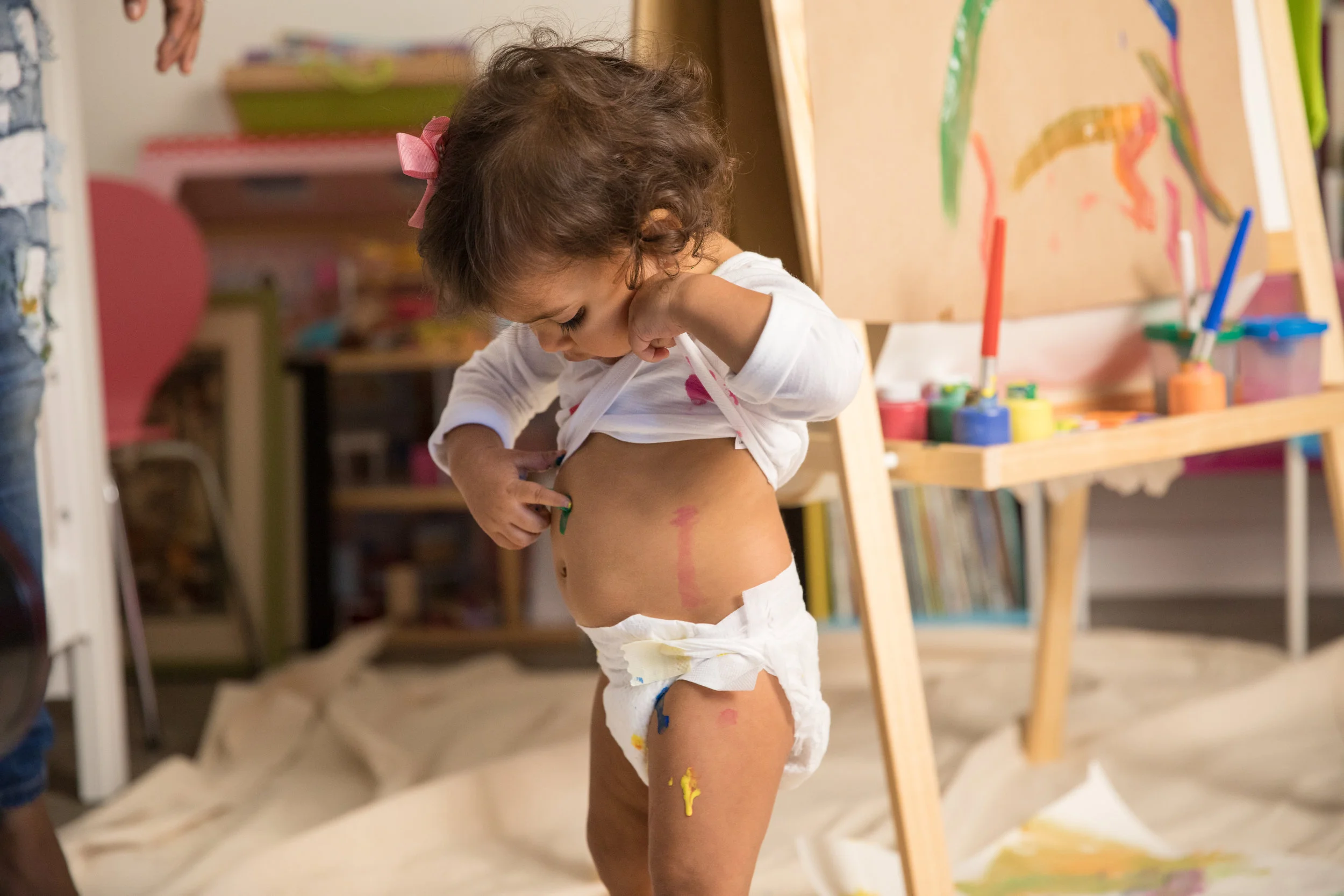 le-happyfamily-baby-painting.jpg