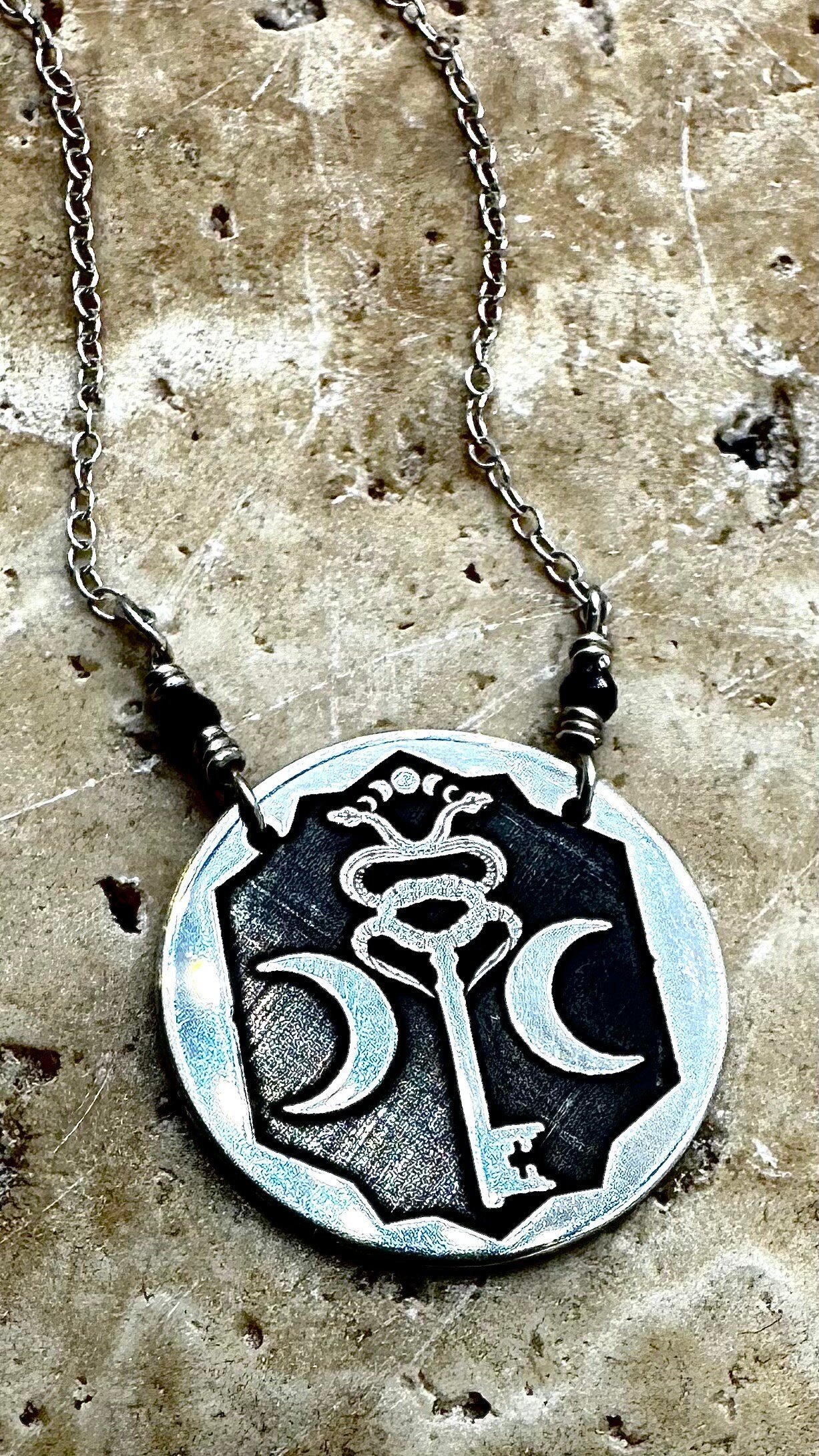 https://i.etsystatic.com/38142103/r/il/2e10b2/4844399710/il_fullxfull.4844399710_itq1.jpg