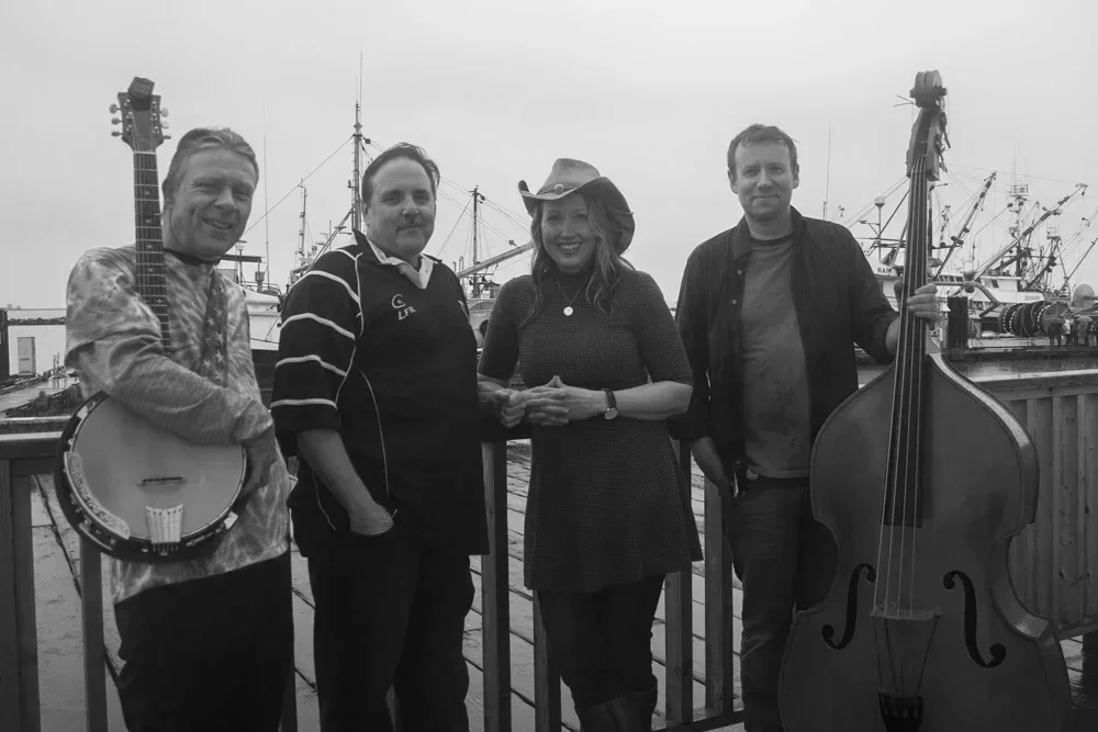Seabillys band at Steveston Wharf in 2018