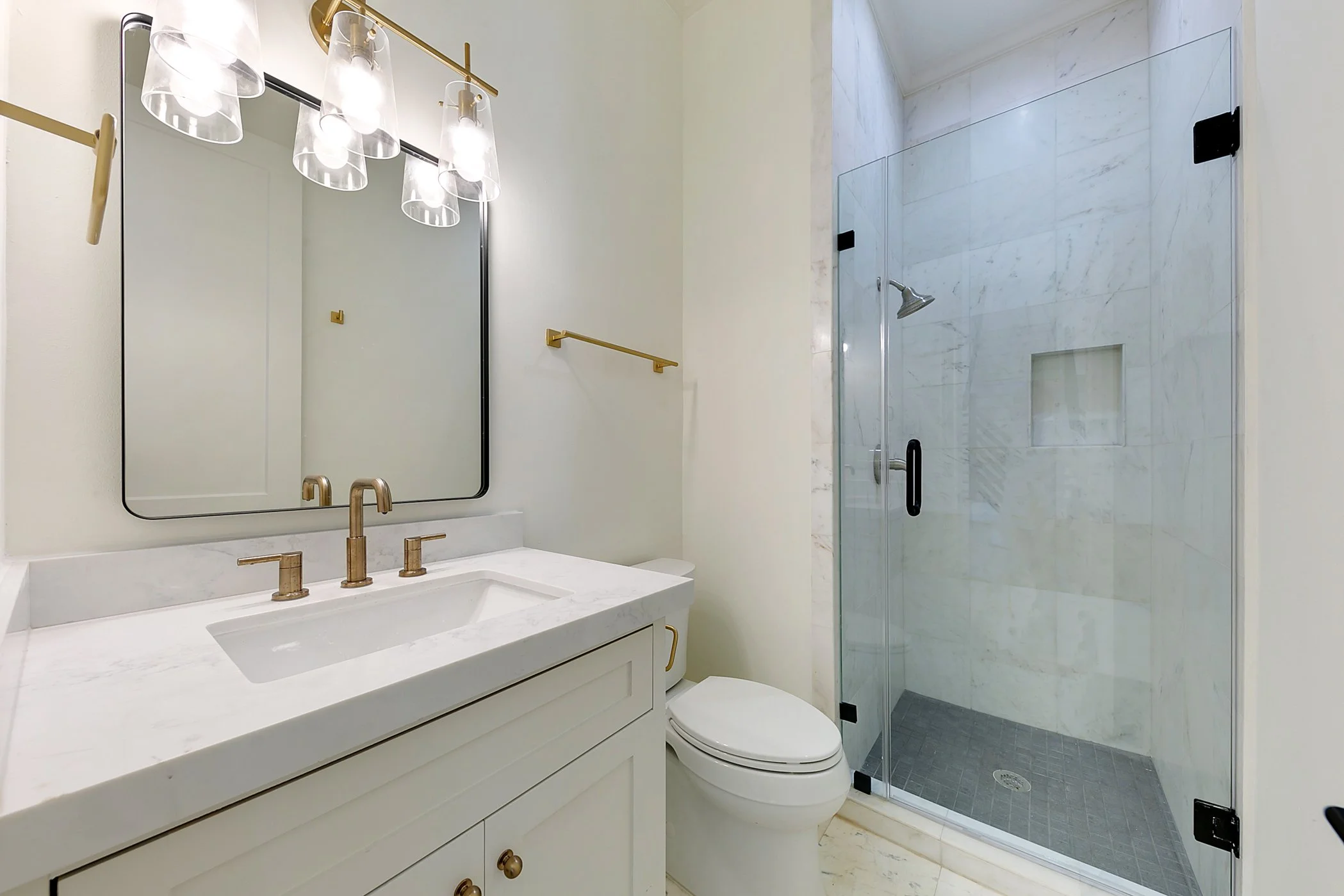 4528 Evergreen -27.JPG