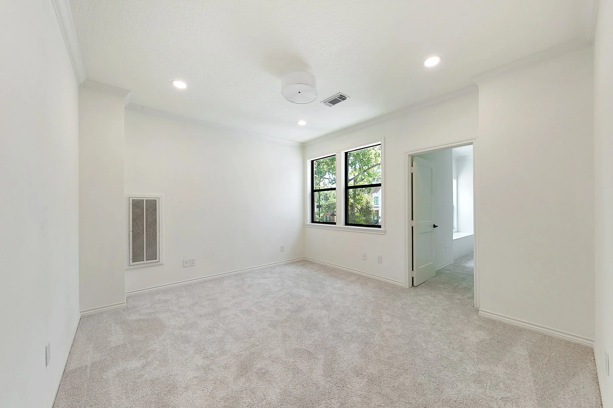 4528 Evergreen -28.JPG