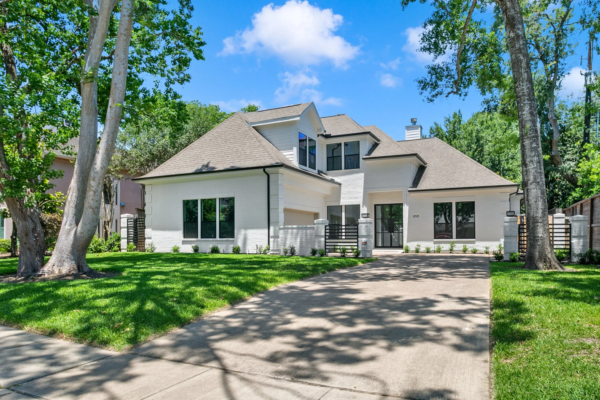 4528 Evergreen -01.JPG