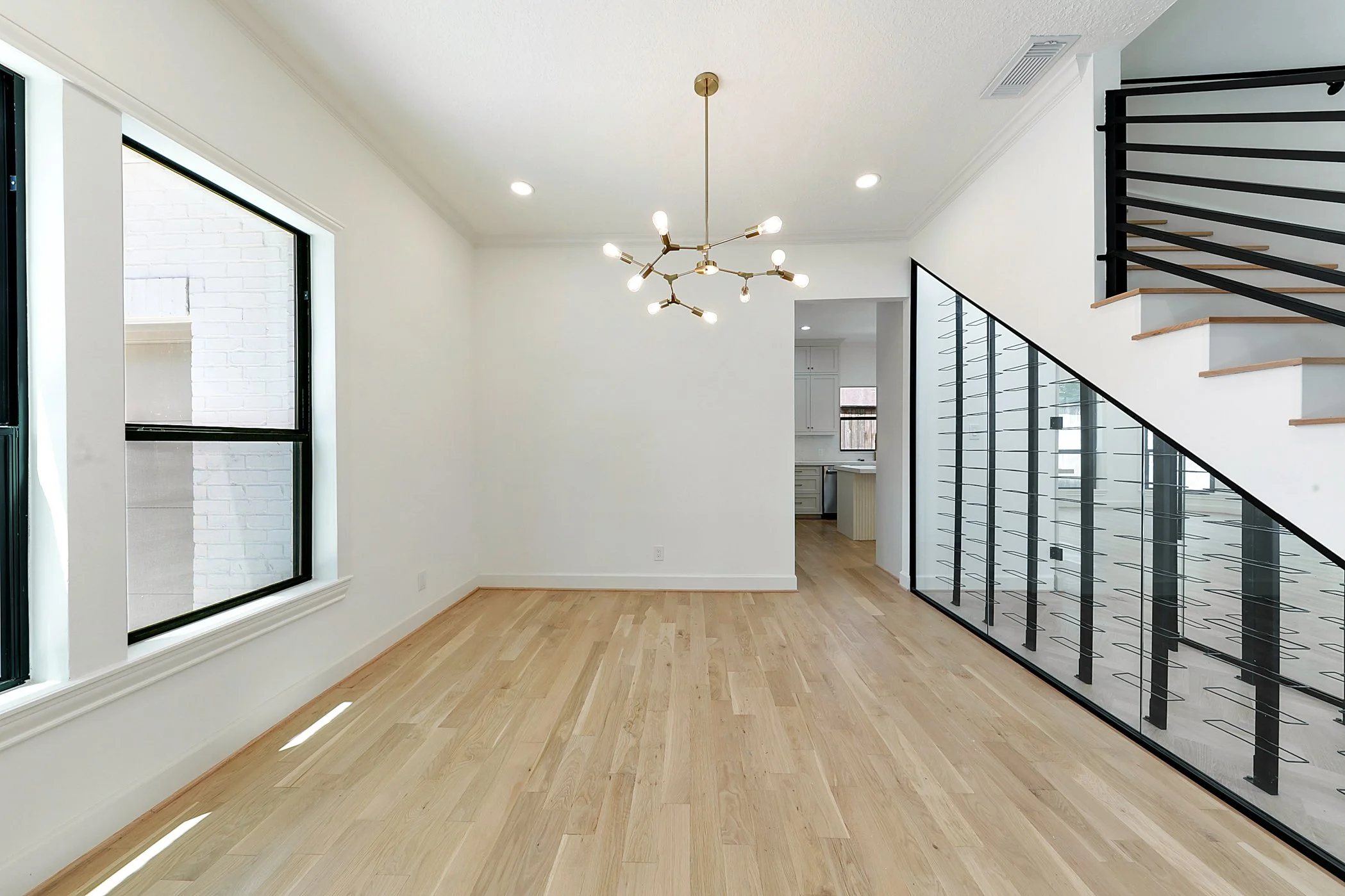 4528 Evergreen -05.JPG