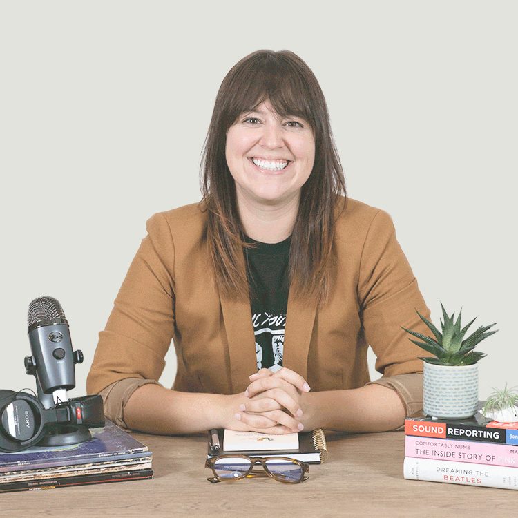 ADJ-Headshots-Justine.gif